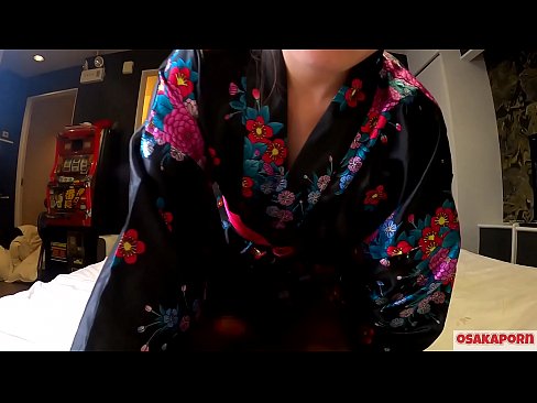 ❤️ A una jove cosplay li encanta el sexe fins a l'orgasme amb un squirt en una geneta i una mamada. Noia asiàtica de cony pelut i belles tetes amb vestit tradicional japonès en un vídeo amateur que mostra la masturbació amb joguines de merda. Sakura 3 OSAKAPORN. ❤❌ Fota a nosaltres ❌