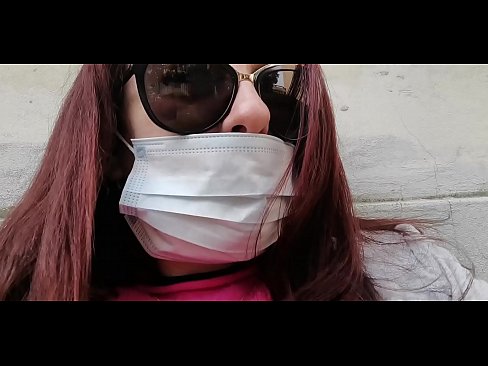 ❤️ Nicoletta es venja del seu veí i fa pipí al seu garatge (Quarentena italiana especial Covid19) ❤❌ Fota a nosaltres ❌